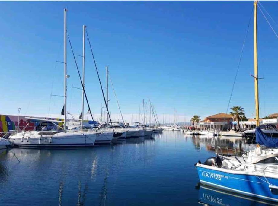 Chaleureux Appartement Face Au Port Sta Lucia, Tout A Pieds, Wifi Saint-Raphaël Exterior foto