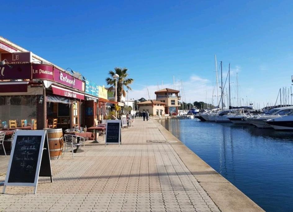 Chaleureux Appartement Face Au Port Sta Lucia, Tout A Pieds, Wifi Saint-Raphaël Exterior foto
